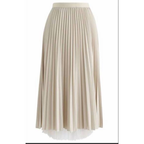 NAADAM Dresses & Skirts - NEW NAADAM pleated button up midi skirt in sand